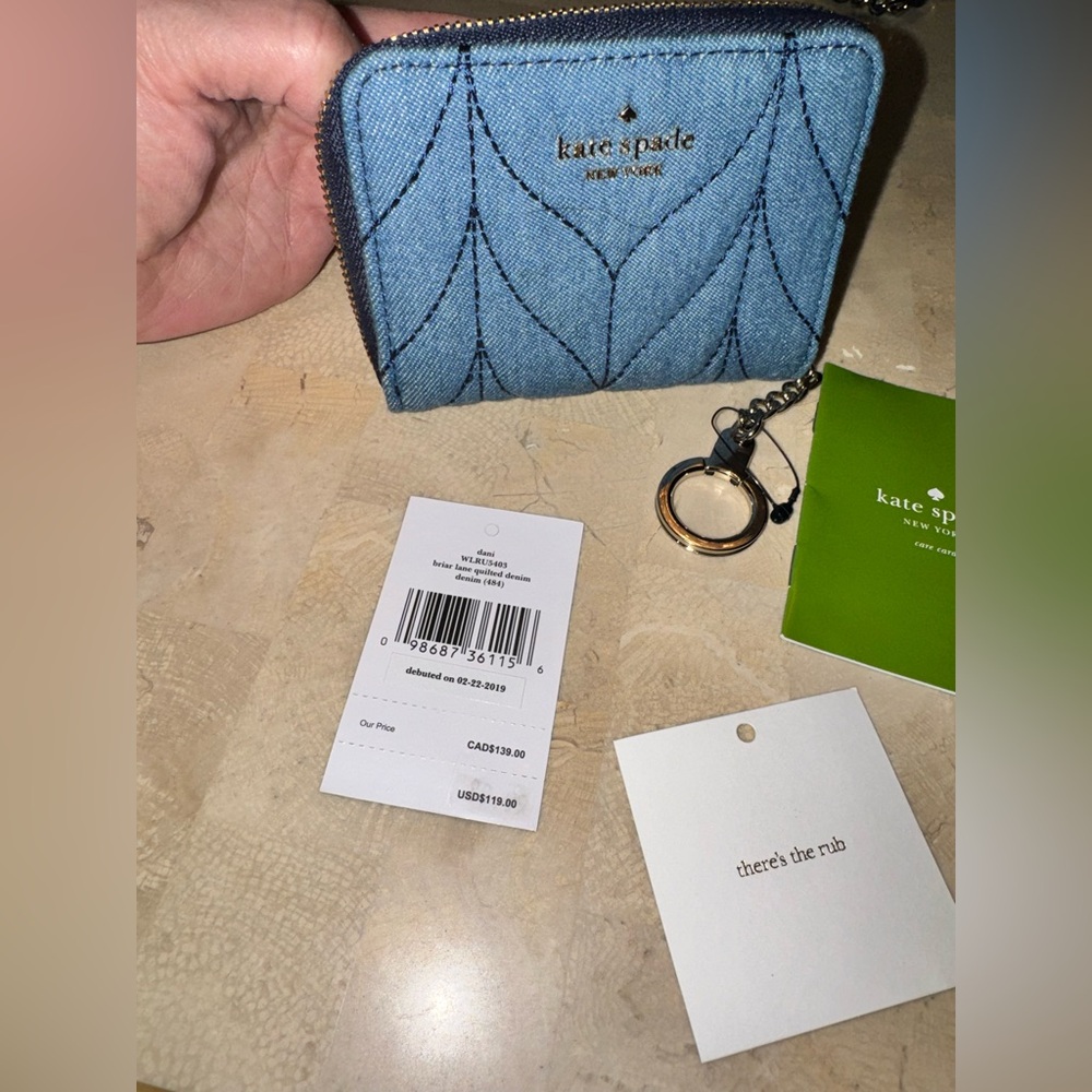 Kate spade New York “Dani” large zip around card holder quilted denim color484